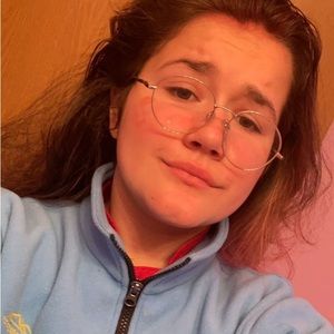 Meet your Posher, Zey